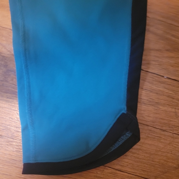 Green born Primitive pants with mesh side detail - Picture 3 of 3